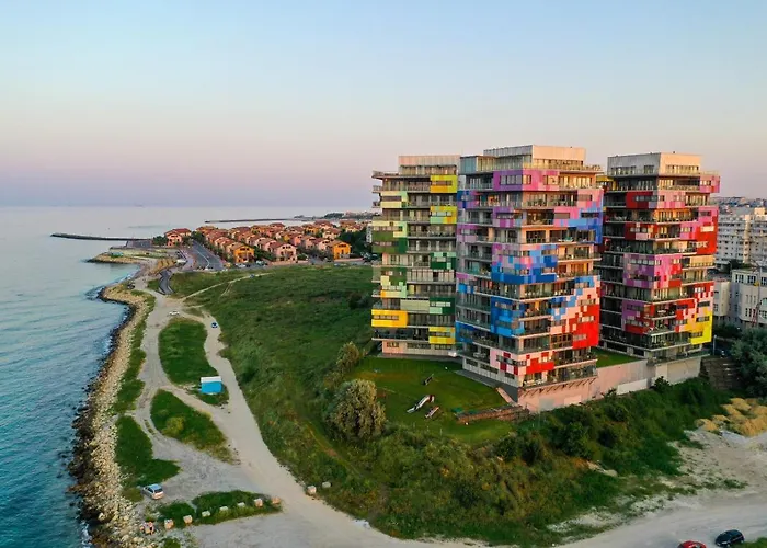 Beachfront Designer Apt, 100 Sqm, 2-bath, Huge Terrace On The Sea Shore * Konstanca