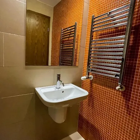 Beachfront Designer Apt, 100 Sqm, 2-bath, Huge Terrace On The Sea Shore كونستانتا