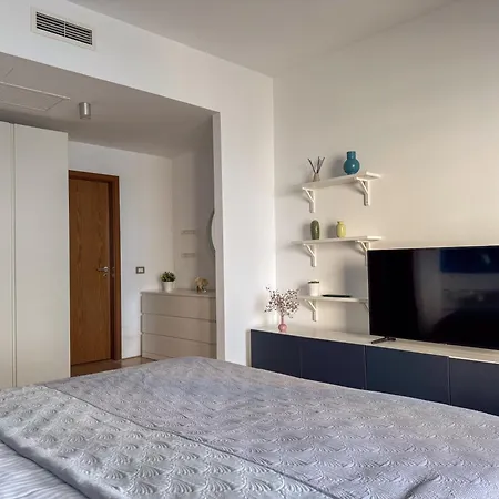 Beachfront Designer Apt, 100 Sqm, 2-bath, Huge Terrace On The Sea Shore *