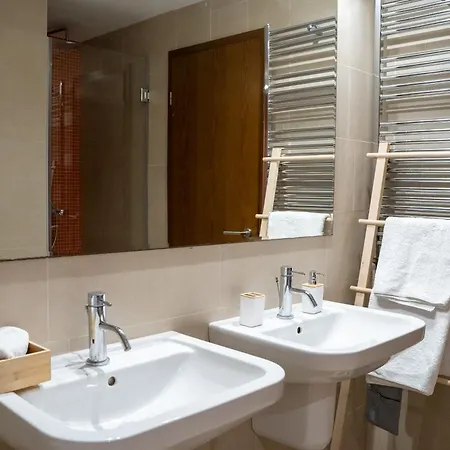 Beachfront Designer Apt, 100 Sqm, 2-bath, Huge Terrace On The Sea Shore * Constança