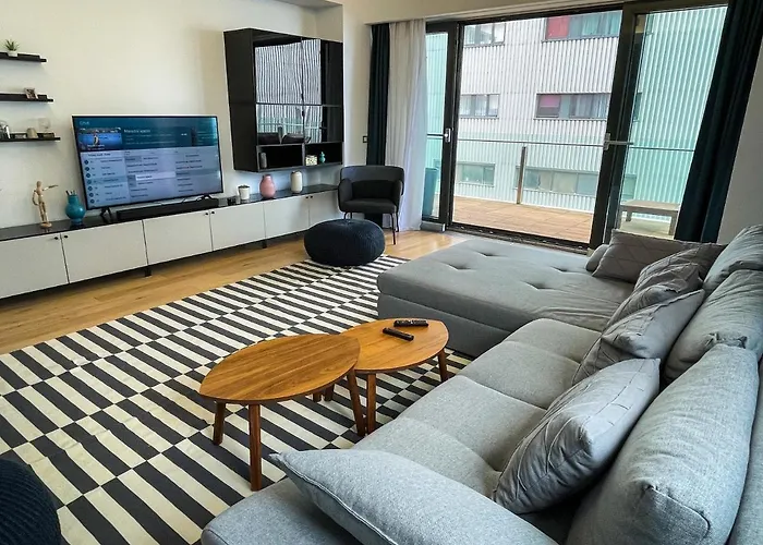 Beachfront Designer Apt, 100 Sqm, 2-bath, Huge Terrace On The Sea Shore Konstanca