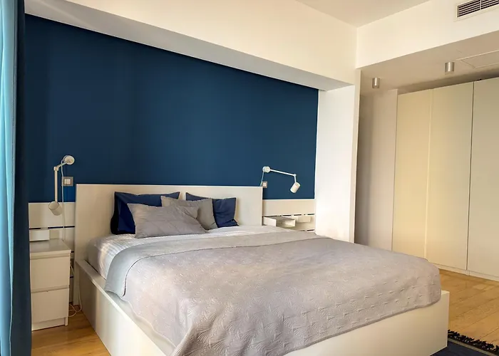 Beachfront Designer Apt, 100 Sqm, 2-bath, Huge Terrace On The Sea Shore Apartman Konstanca