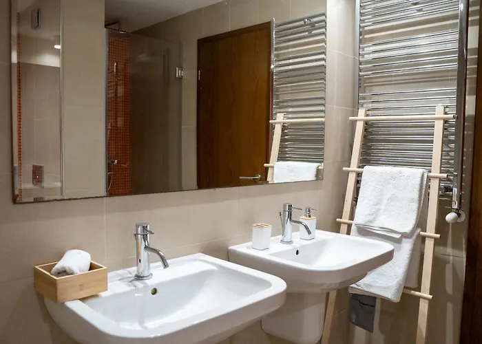 Beachfront Designer Apt, 100 Sqm, 2-bath, Huge Terrace On The Sea Shore * Konstanca